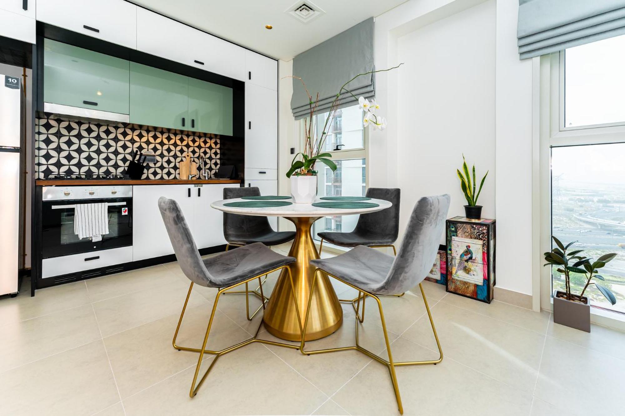 Inviting 2br With Pool & Pet-friendly Option * Dubai