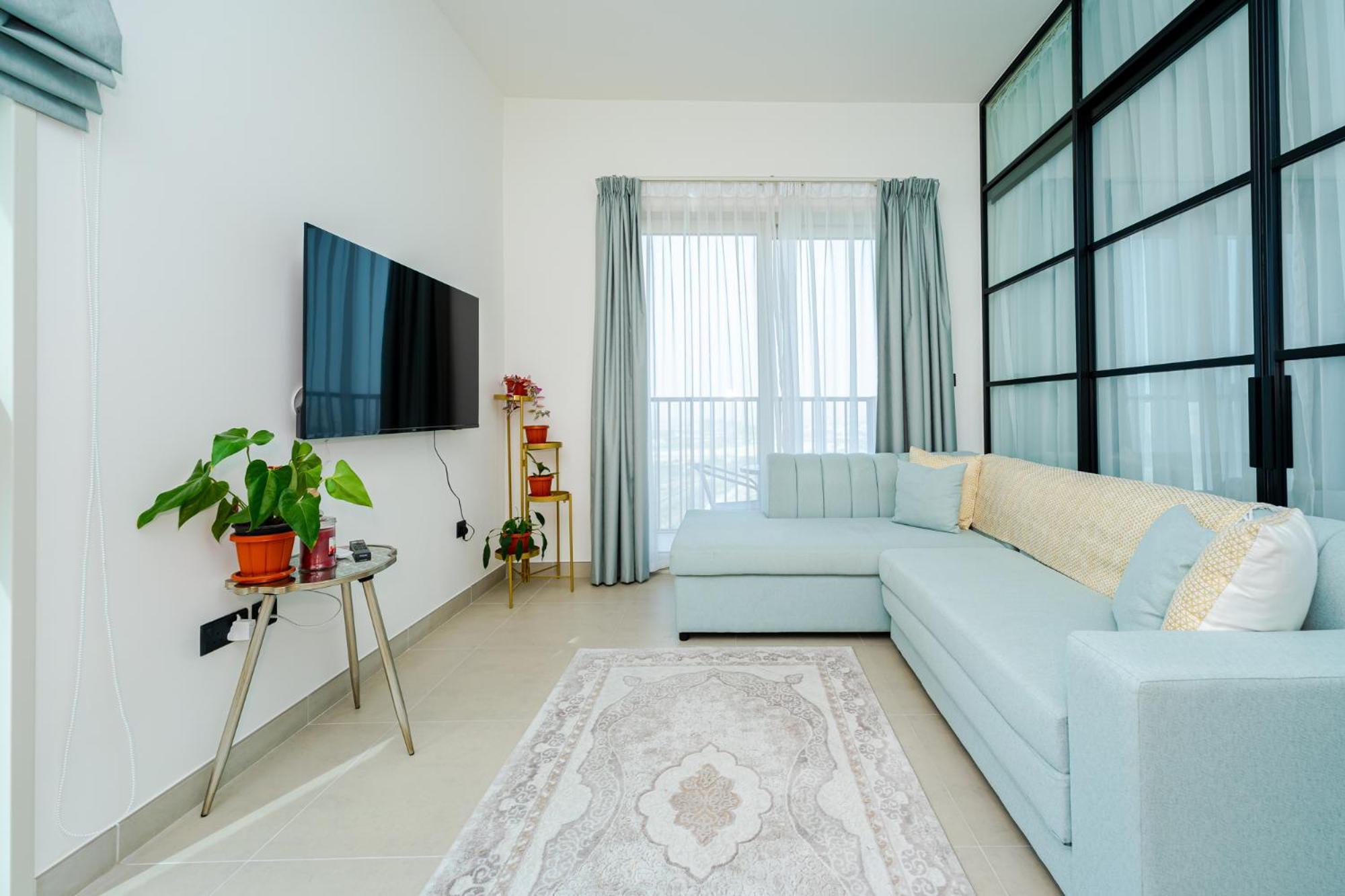 Inviting 2br With Pool & Pet-friendly Option *